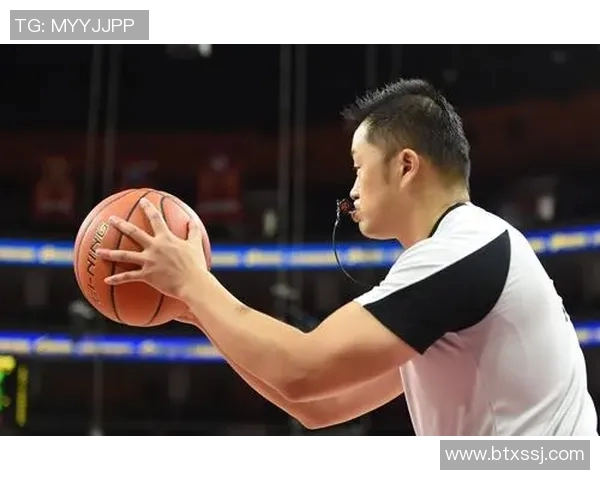 篮球比赛中裁判与球员非语言互动模式的探析与影响因素研究